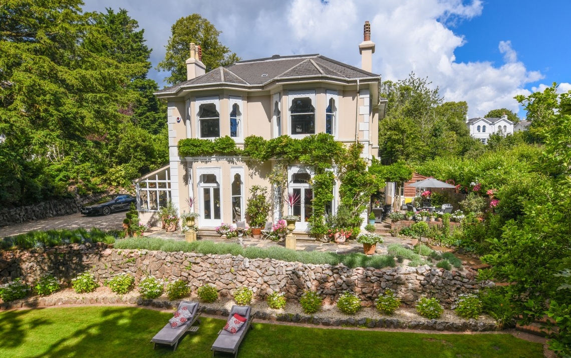 Torquay Estate Agents John Couch Estate Agent offering Quality Torquay property for sale