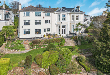 Hughenden Manor, Woodend Road